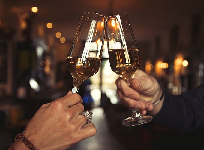 Cheaper Fizz and Prosecco every Friday at the Airport Pub Restaurant & Bar in Next to Manchester Airport near Wilmslow, Altrincham and Gatley