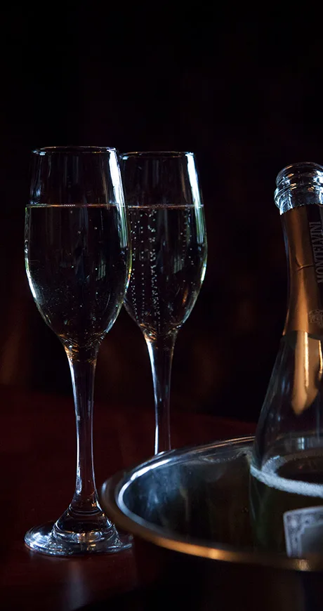 Great prosecco and fizz near [gl1], [gl2] and [gl3]